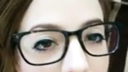 amatör küçük yük üzerinde bir sürtük hottie