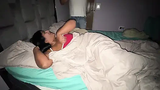 Stepbrother gets into his stepsister's bed in the middle of the night and fucks her very deliciously.