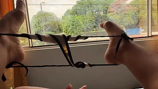 Uff, herkes geçerken mastürbasyon yapmak ne zevk, hehehehehehe