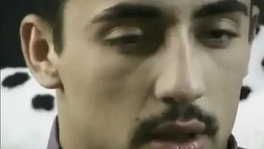 Arkadaşlar bir grupta sikişiyor