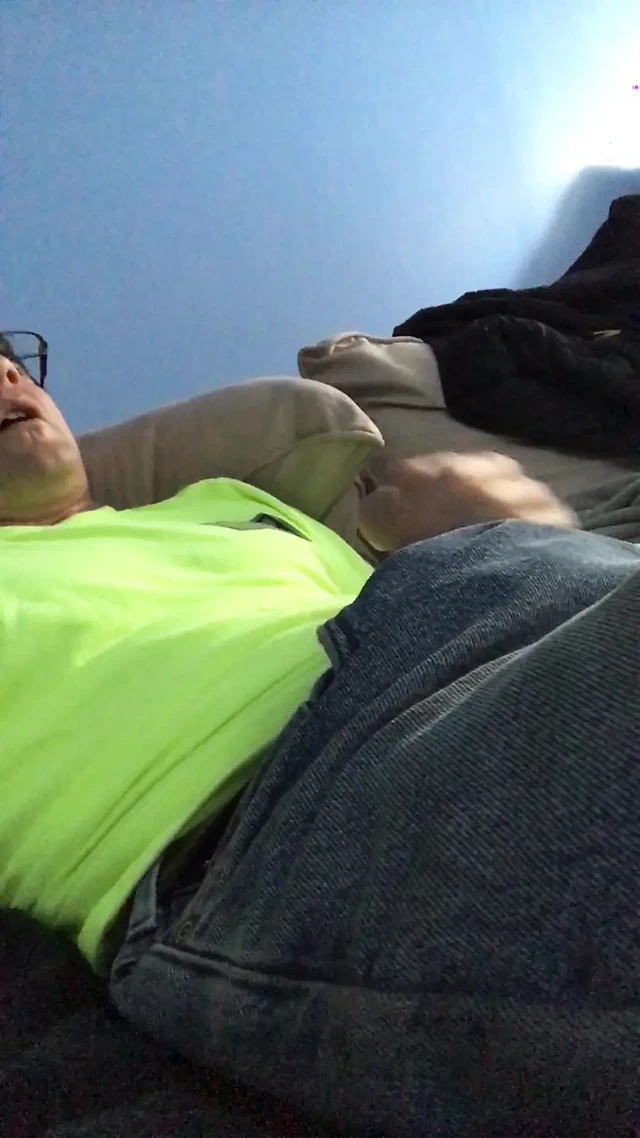 Mastürbasyon yaparken çektiğim eski video