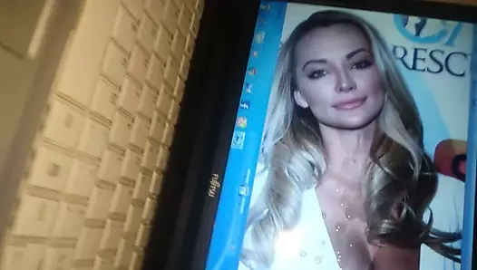 Lindsey Pelas'ın boşalma anısına.