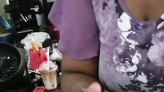 Zenci kız döl emiyor