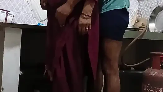 Mutfak Mein Kar Della Bhabhi Ko Choda Takım Elbise Şalvar Mein