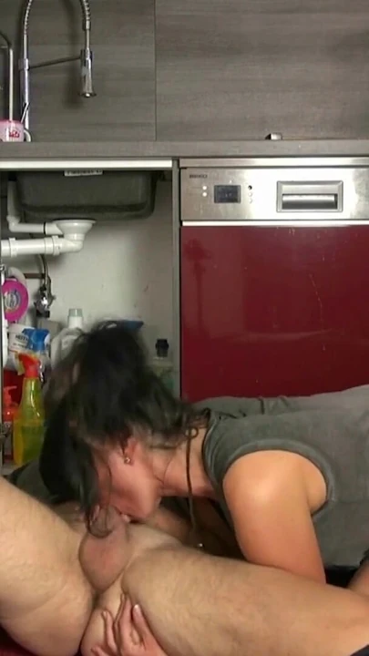 Падающий от челюсти момент от "Трубка Крафтмана лопает мою киску! РАЗРЫВ ТРУБЫ С СЮРПРИЗОМ"