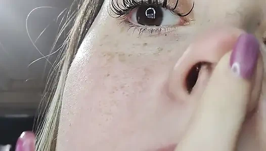 Akmış burun yakın çekim