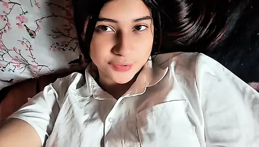 HORNY STEPMOM FUCKS HER STEPSON'S FRIEND TO SCUNDIDAS