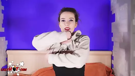 Bebek büyük doğal memeler parmak ve oyun kedi vibratör