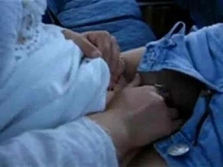 Otobüste kız arkadaşımı sikmek