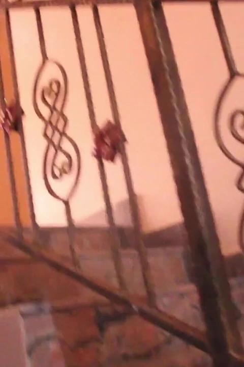Kimberly ile öğle yemeği yiyor