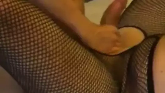 ilişkilendirmeye handjob twinks