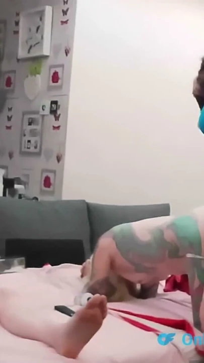 Dragon TGirl Charlotte, TGirl Lucy'nin devasa sünnetsiz sikini alıyor | Bölüm 2