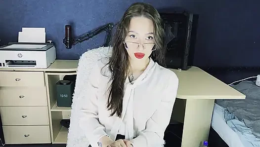 Seks eğitmeni anal ve amcık sikişi ve döl fışkırtmayı öğretiyor