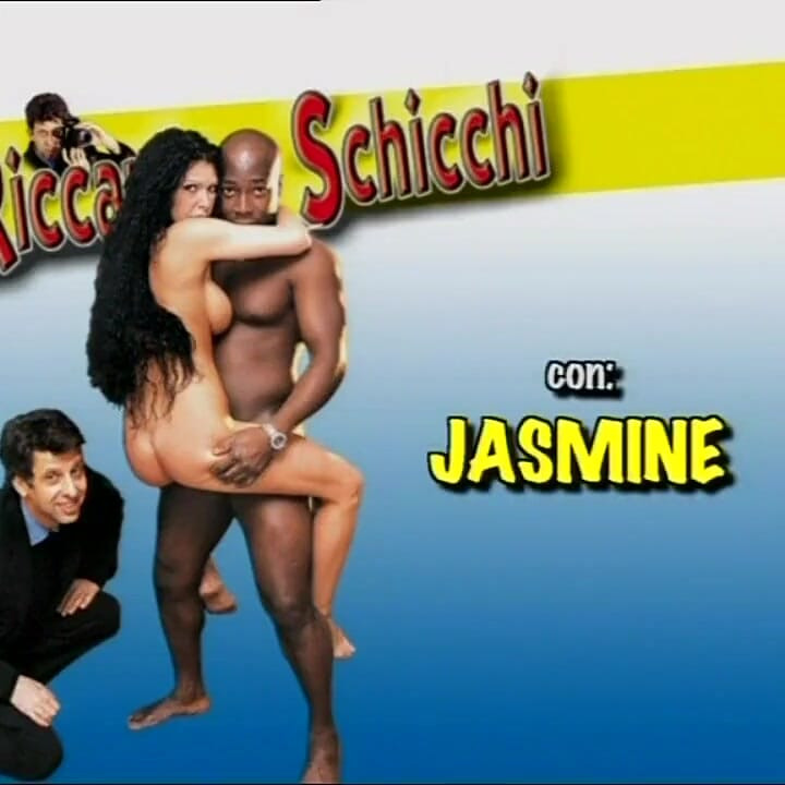 Riccardo Schicchi bir dizi komik skeçte