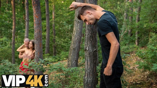 VIP4k. bir eğlence(gi) tarafı. Sarah Kay ile ateşli seks