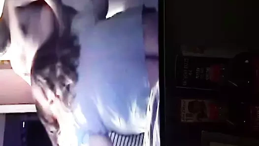 Bir anal çift oral seks alıyorum.