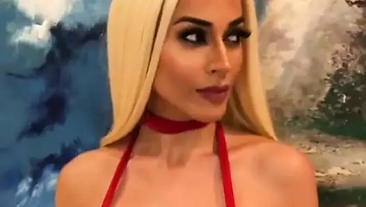 Cilt sıkı lateks tozluk inanılmaz sarışın