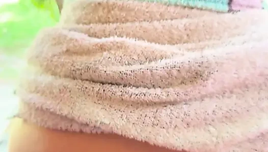 Teşhirciliği çok seviyorum, etrafta insanlar varken bir penise zıplamayı gerçekten seviyorum