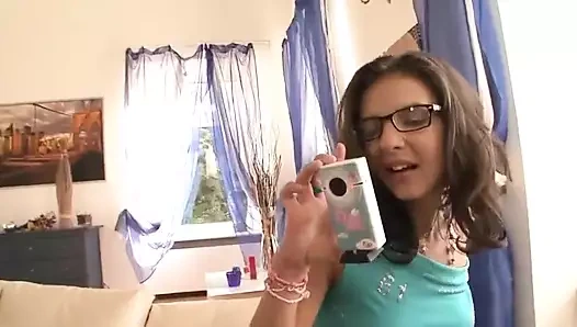 İki ateşli kaltağı sert sikiyor