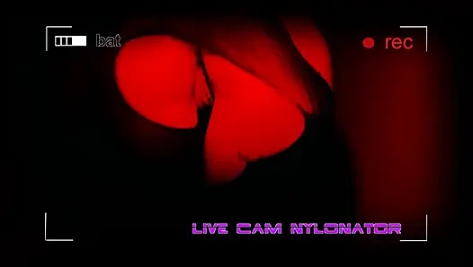 Canlı Kamera Naylon Çoraplı Ateşli Naylon Takma Yarakla Sikişiyor