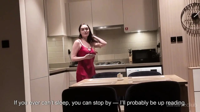 Arkadaşının seksi üvey annesi dedi ki: 'Eğer hala uyanıksan... Kapım açık