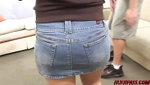 Georgia Peach'in her erkeğin ihlal etmek istediği şişman bir götü var