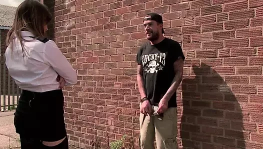 Polis kadınları Samantha Bentley Luke Hotrod tarafından sert sikiliyor