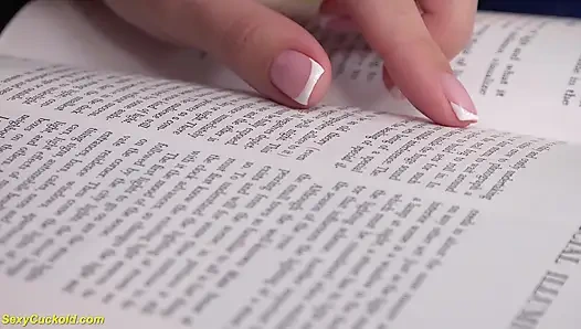 Sevimli üvey kız evde tek başına