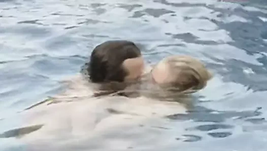 Romanlar cinsel çekicilik olarak da bilinir (5. sahne)