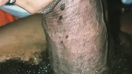 Özensiz yarak yıkama serbest: boşalma finali