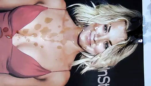 Cum üzerinde kaley cuoco 2