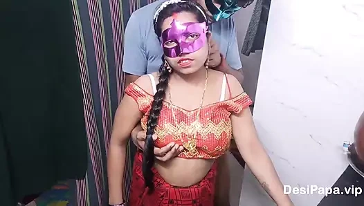 Gerçek yeni evli Hintli evli kadın domalarak sikiliyor - ateşli seks