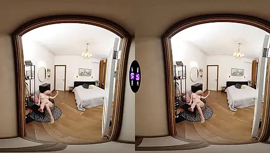 Sara bork ateşli bir parti öncesi striptiz gösterisiyle erkeğini azdırıyor - teenmegaworld