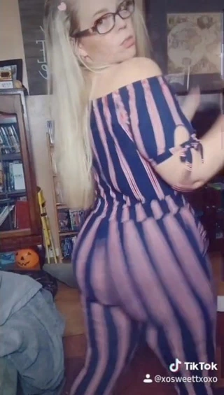 Boşalmamaya çalış, xosweettxoxo, sanki kalın, beyaz sürtük gibi