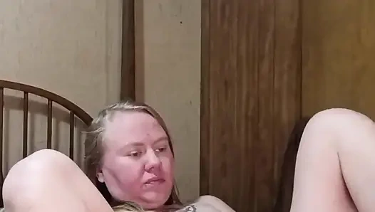 Azgın orta yaşlı seksi kadın telefonda