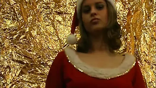 Güzel kız Lenka'nın ilk seçmeleri