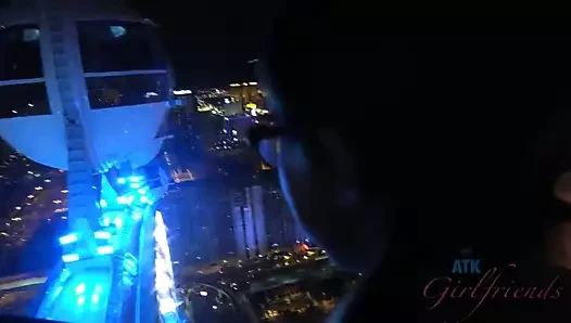 Penny'nin ağzı vegas'ta birkaç kez cum alır