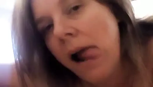 Büyük götlü harika götlü beyaz kız