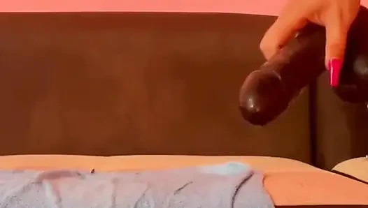 Hadi ama, gel ve beni al aşkım, ben tam bir sürtüğüm.