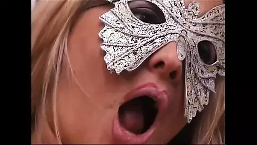 %100 ateşli ev kadınları