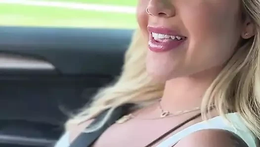 Bomba kali roses havuz kenarında bu şanslı adamla seks yapıyor