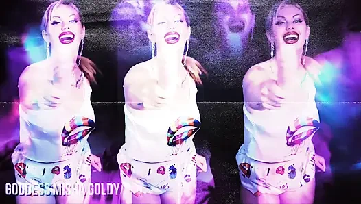 Benim için aptal ol ve ilk gerçek sikini em!