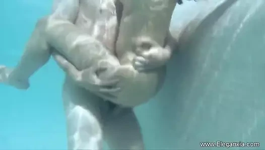 Slip ve slide nuru milf