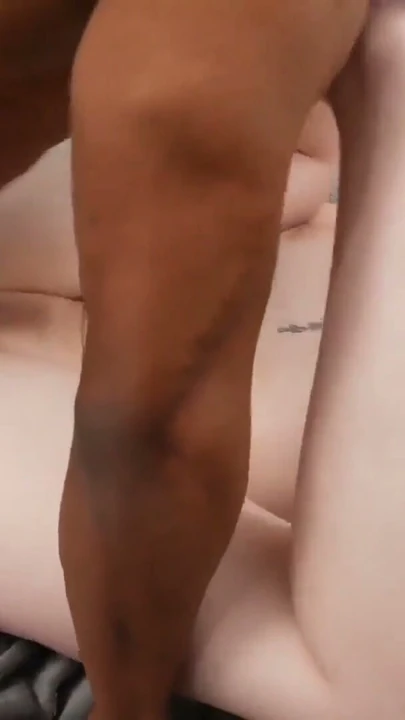 Husband Gives Marilyn Johnson A Big Black Cock To Cuck Him | Klip 1