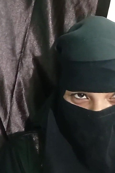Yaramaz Müslüman yenge kocasını baştan çıkarıyor