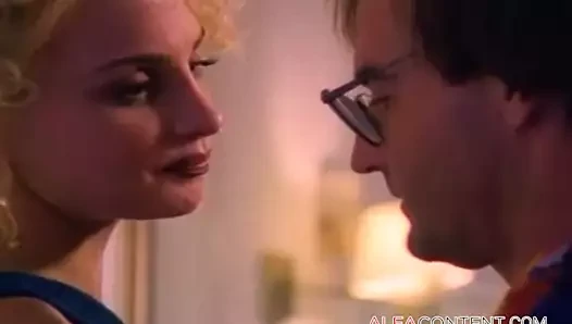 Baştan çıkarıcı milf ile büyük memeler hoşlanır bu sert çük