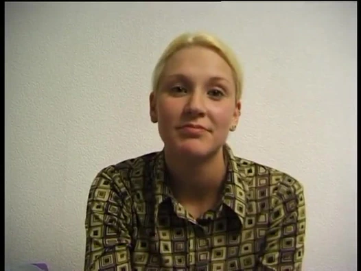 Tavlama yapılan kızın mastürbasyonu