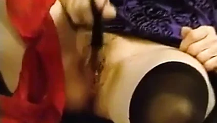 Birbirleriyle oynayan üç kıllı babi