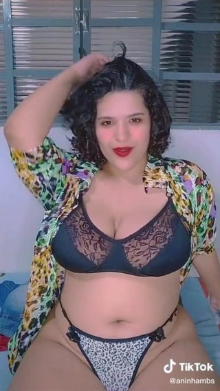 Gostosalar tik tok yapıyor