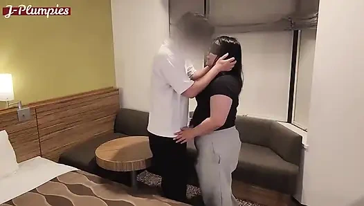 Overdrive teklifi: Emektar bir sürücü geceyi sonsuz, ateşli bir yolculukta alıyor - bölüm1